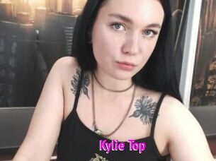 Kylie_Top