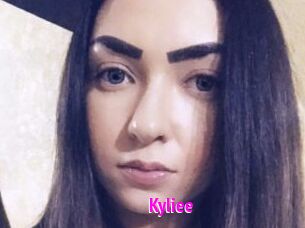 Kyliee_