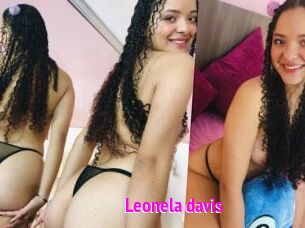 Leonela_davis