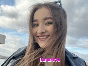 Lunaxeva