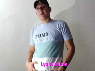 Lyoncuriuos